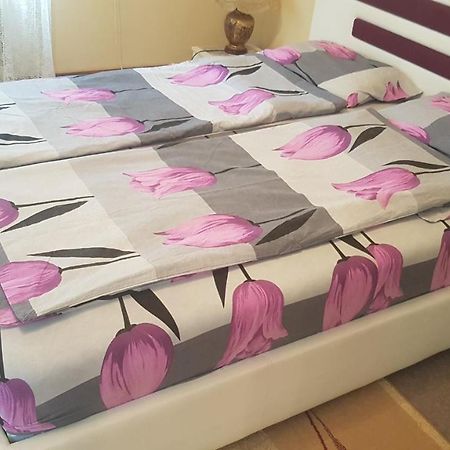 Amy Apartman Тузла Екстериор снимка